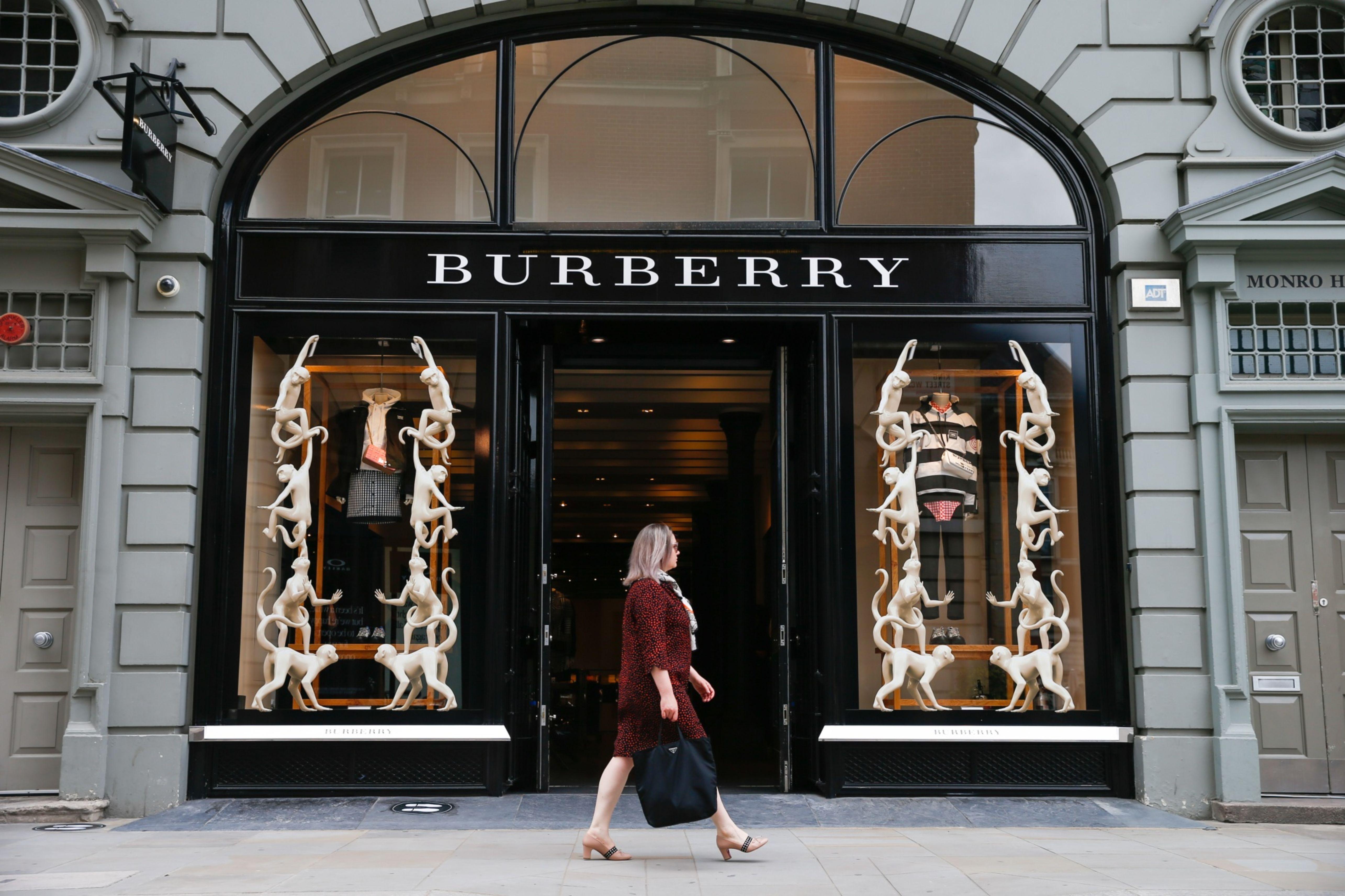 Burberry And Dillard's Take Markdowns Out Of Stores – Focus On Full Price Sales - Vimarsana News