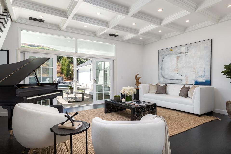 living room inside james shaffer korn guitarist beverly hills house 2833 deep canyon