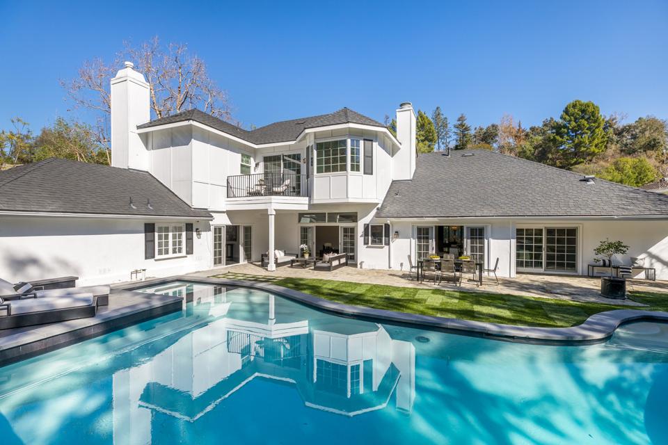 backyard exterior beverly hills house at 2833 deep canyon drive james shaffer korn