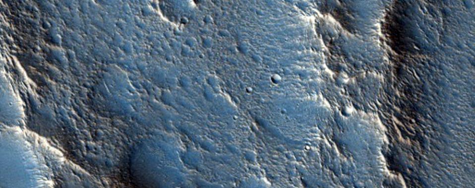 Stożki i grzbiety w Utopia Planitia, zrobione przez Mars Reconnaissance Orbiter w 2007 roku.