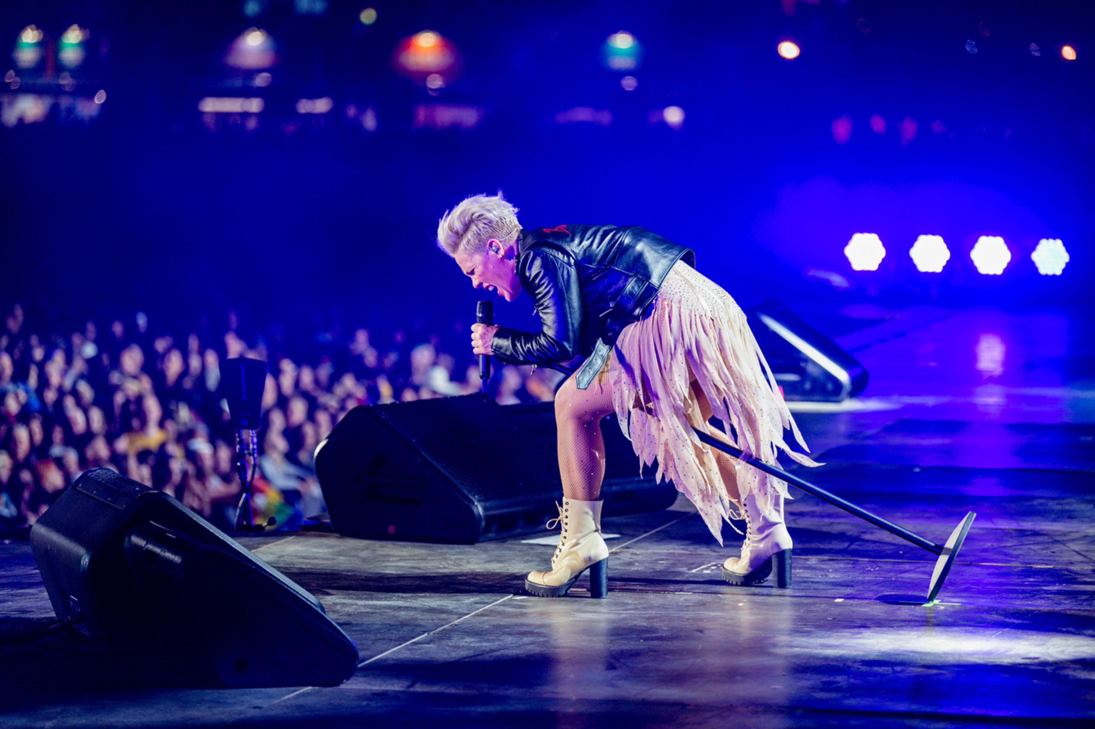 Pink In The Spotlight: Michael Gracey Talks Documentary 'All I Know So Far' - Vimarsana News