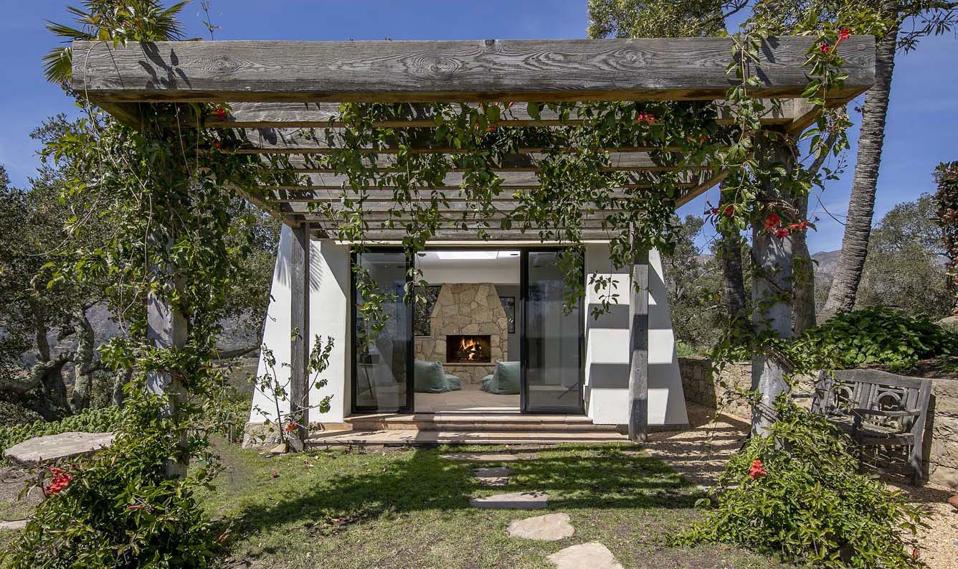 meditation room at 560 Toro Canyon Park Road Carpinteria, CA