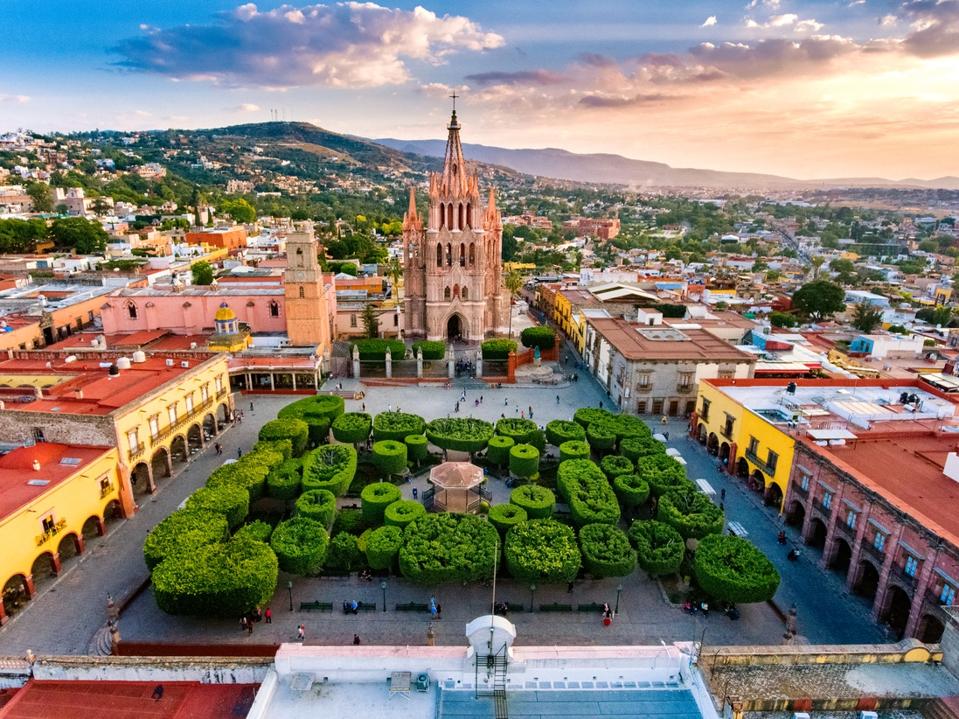 Vibrant San Miguel De Allende Culture And Lifestyle Continues To Draw