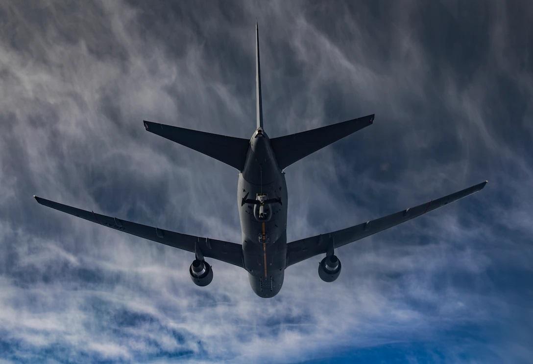 The U.S. Air Force's New Tanker Plane Can't Move Gas, But Maybe It Can Move Data - Vimarsana News