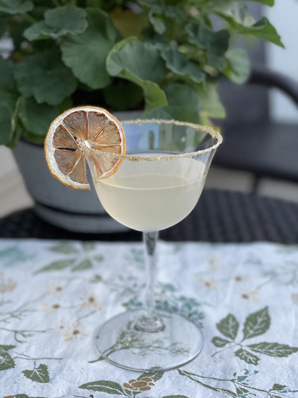 A delicious lavender-scented version of the Bee's Knees Cocktail is dressed-up with a dehydrated lemon slice in this drink made from a cocktail kit from Pink House Alchemy and the new Citadelle Jardin d'Ete gin.