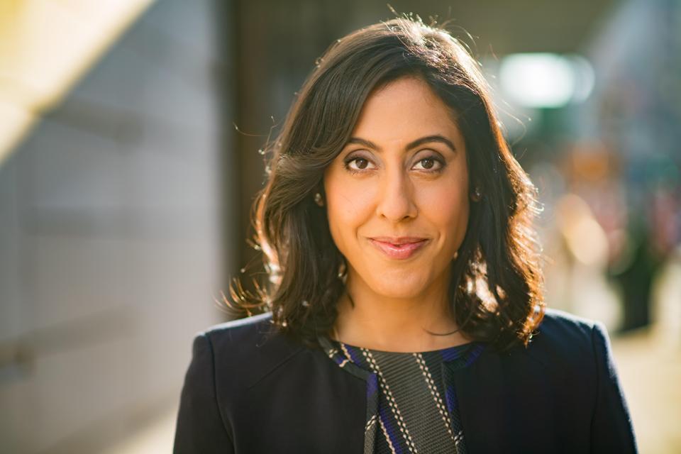 Erica Dhawan teaches people how to communicate virtually so that they are not misunderstood.