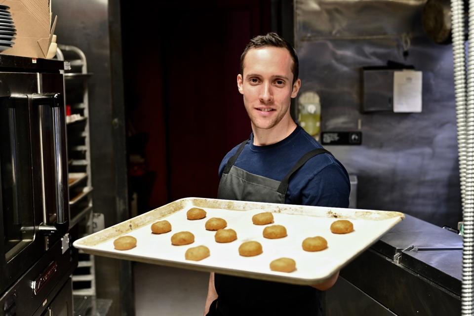 Chef Dave Dreifus in the kitchen at Sobre Masa