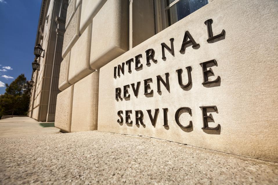 Picture of Internal Revenue Service federal building in Washington, D.C.