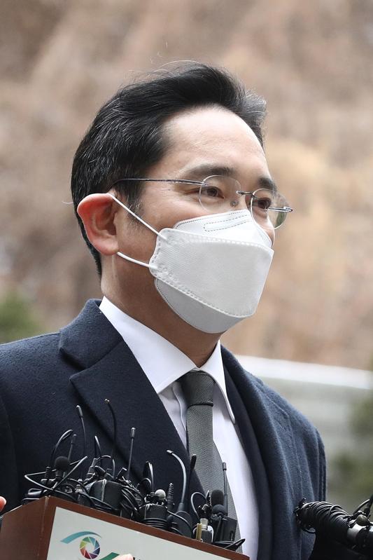 Samsung Electronics Vice Chairman Jay Y. Lee Appears at Court for Verdict on Corruption Charges
