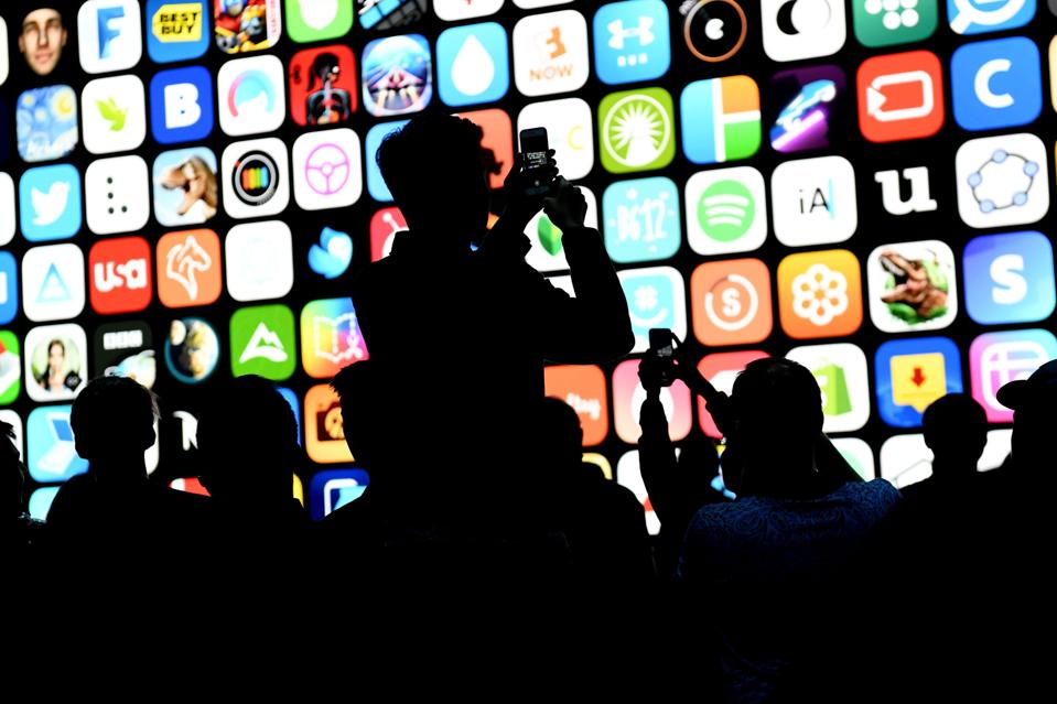 Key Speakers At The Apple Worldwide Developers Conference (WWDC)