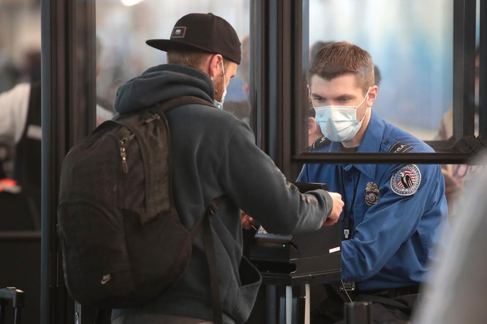 TSA Processes 1 Million Travelers For First Time Since March 17