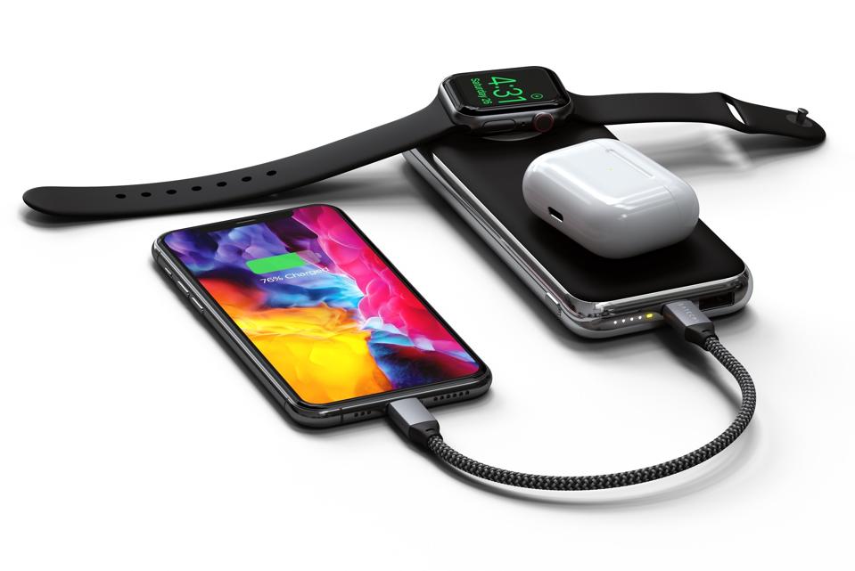 Satechi Quatro Wireless Power Bank  Portable Charger