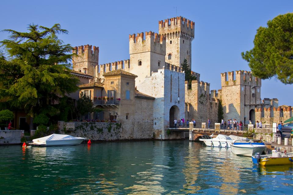Castello Sirmione'e Rocca Scaligera.