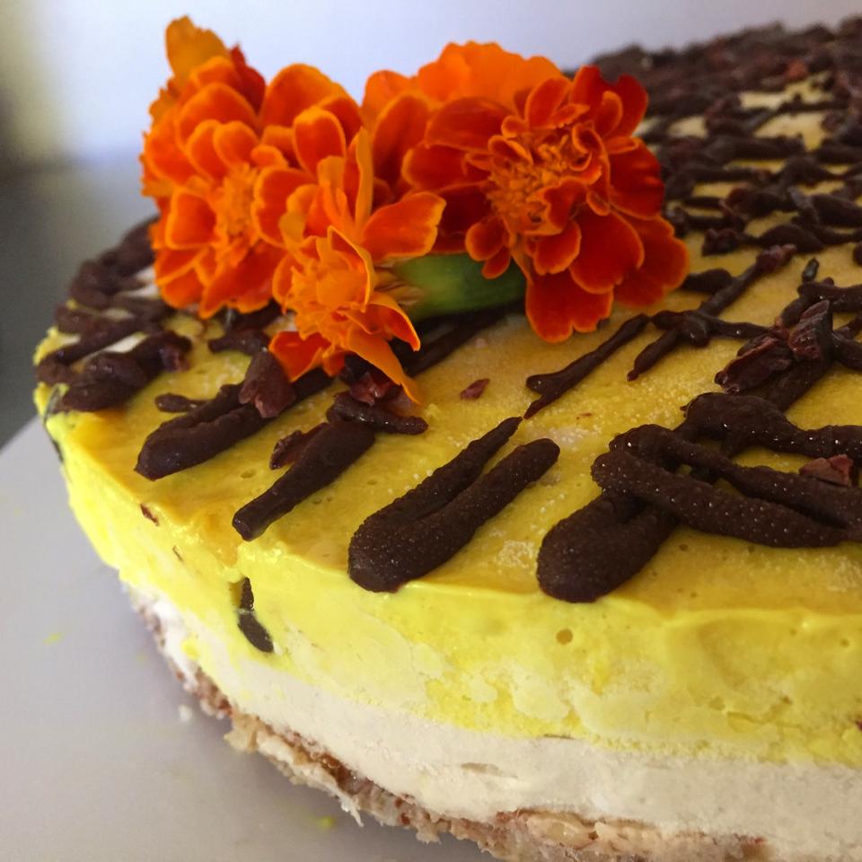 Lemongrass and turmeric raw Vegan cheesecake