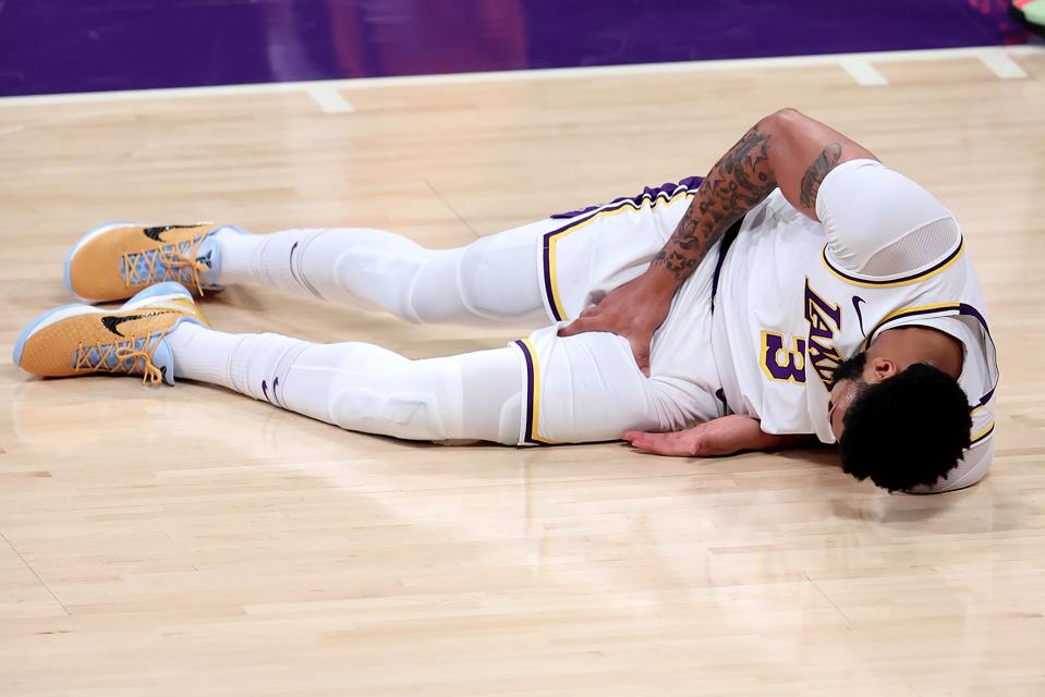 Phoenix Suns v Los Angeles Lakers - Game Four