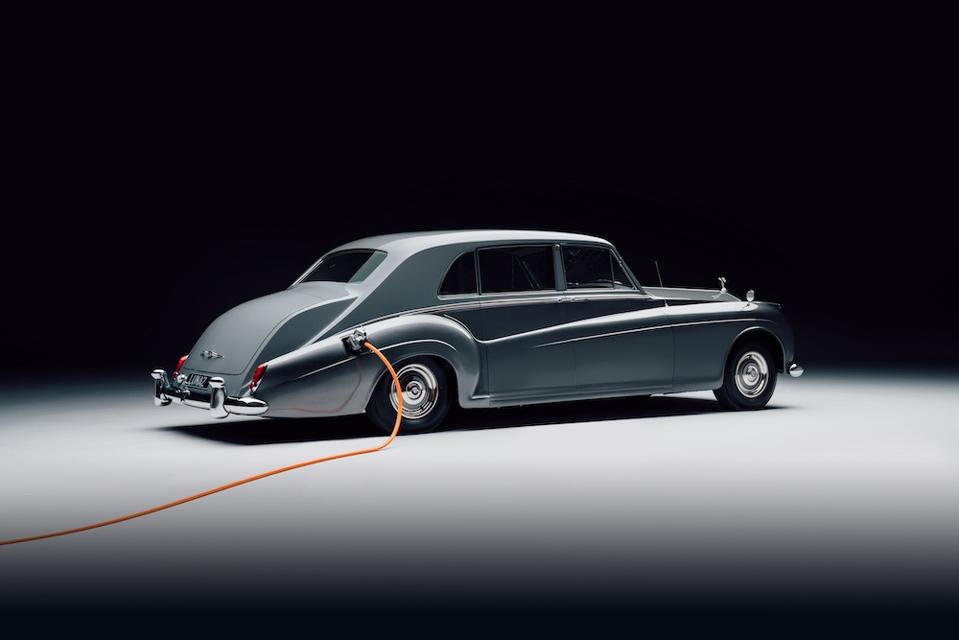 1961 Rolls-Royce Phantom V electrificado de Lunaz