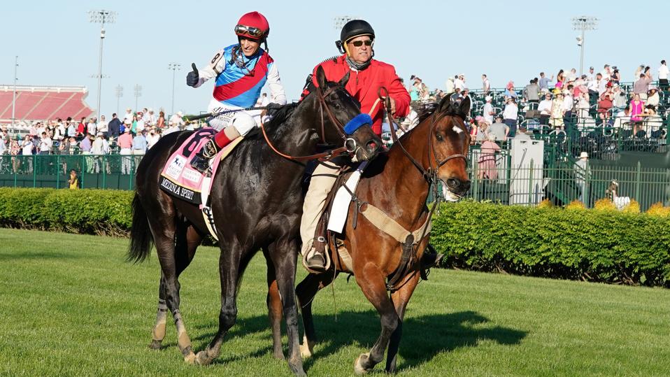 HORSE RACING: MAY 01 Kentucky Derby