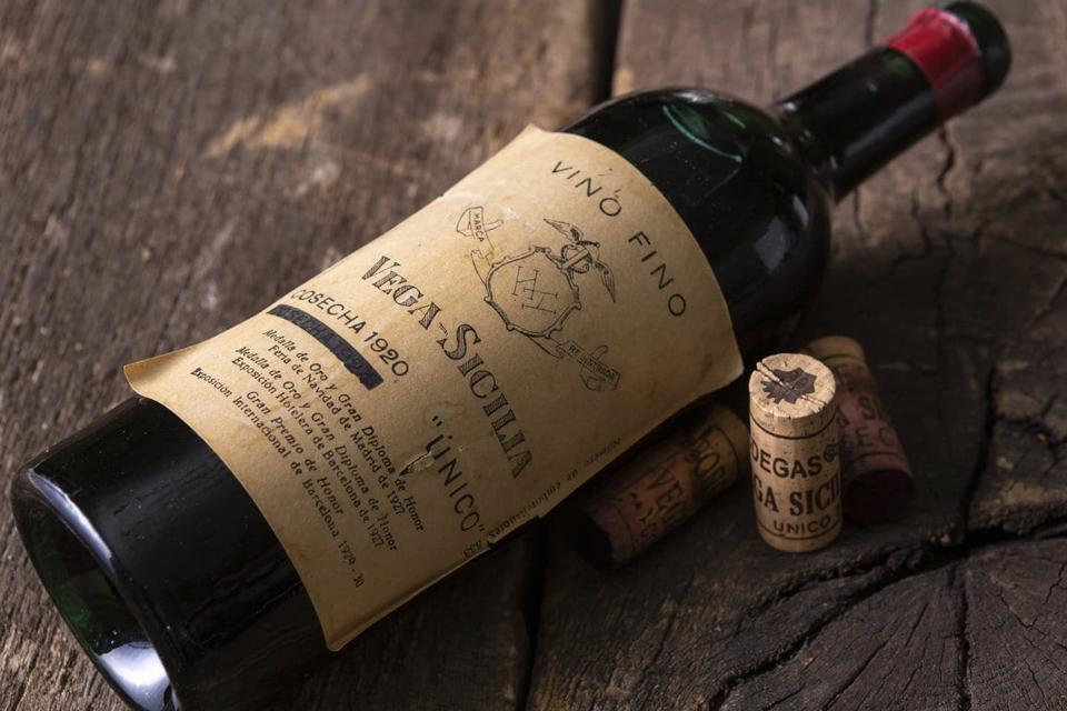 1920 Bottle of Vega Sicilia 'Único'
