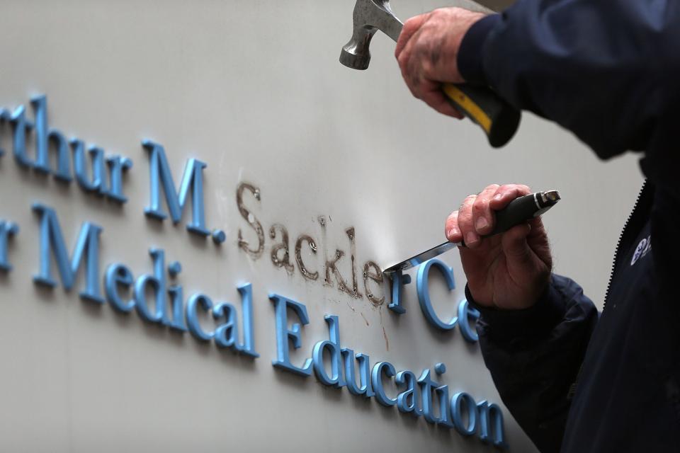Tufts Removes Sackler Name From Buildings, Programs