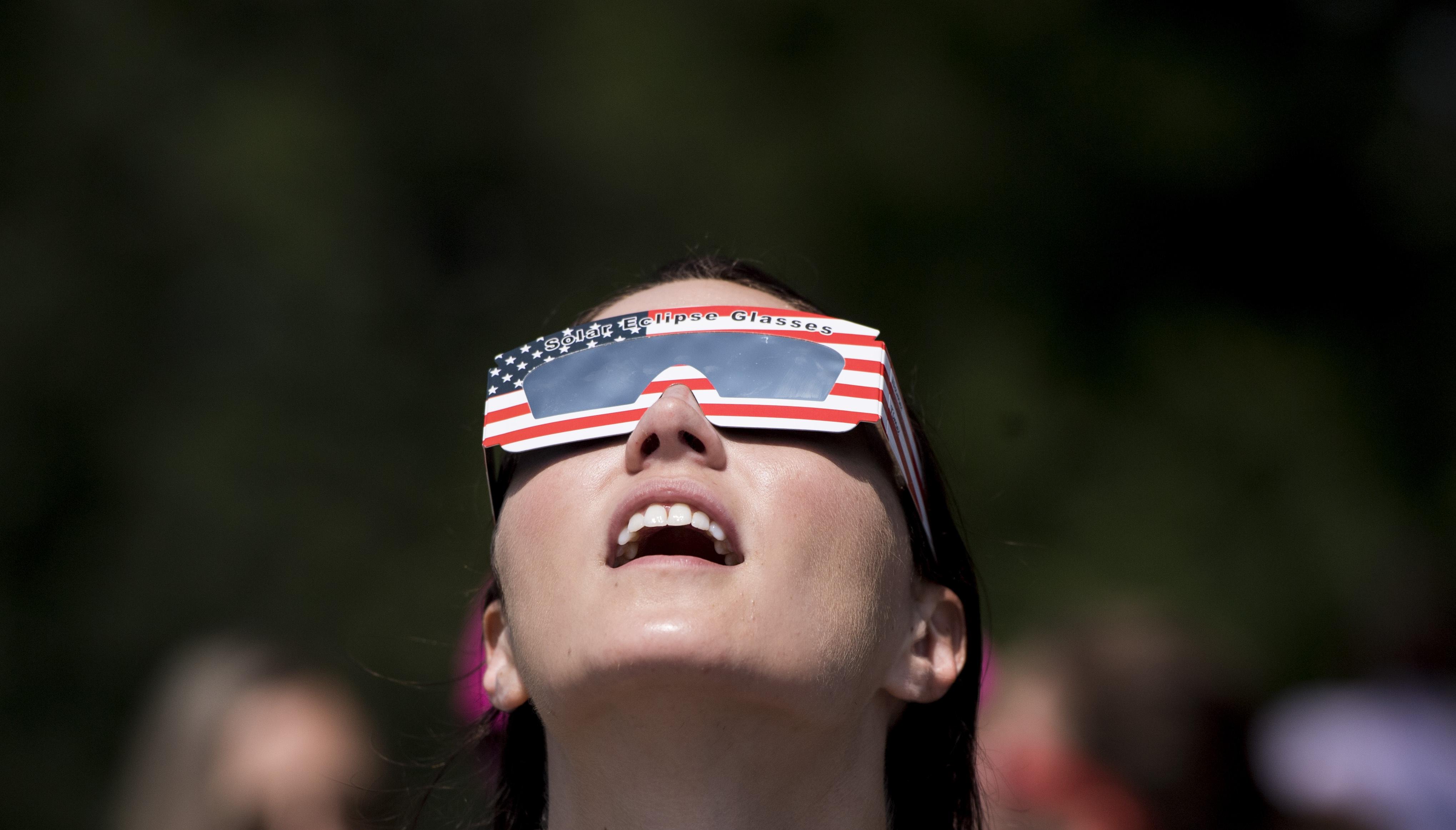 7 Safe Ways To View This Week's Spectacular Solar Eclipse - Vimarsana News
