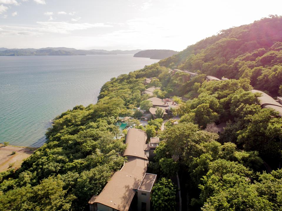 Una foto exterior del Andaz Costa Rica Resort.