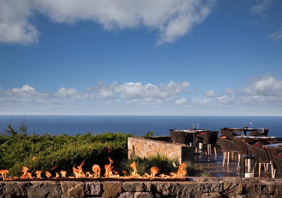 Una foto exterior de Ventana Big Sur Resort.