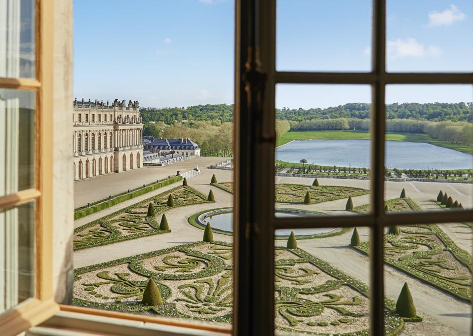 Irellus Château de Versailles, Le Grand Contrôle