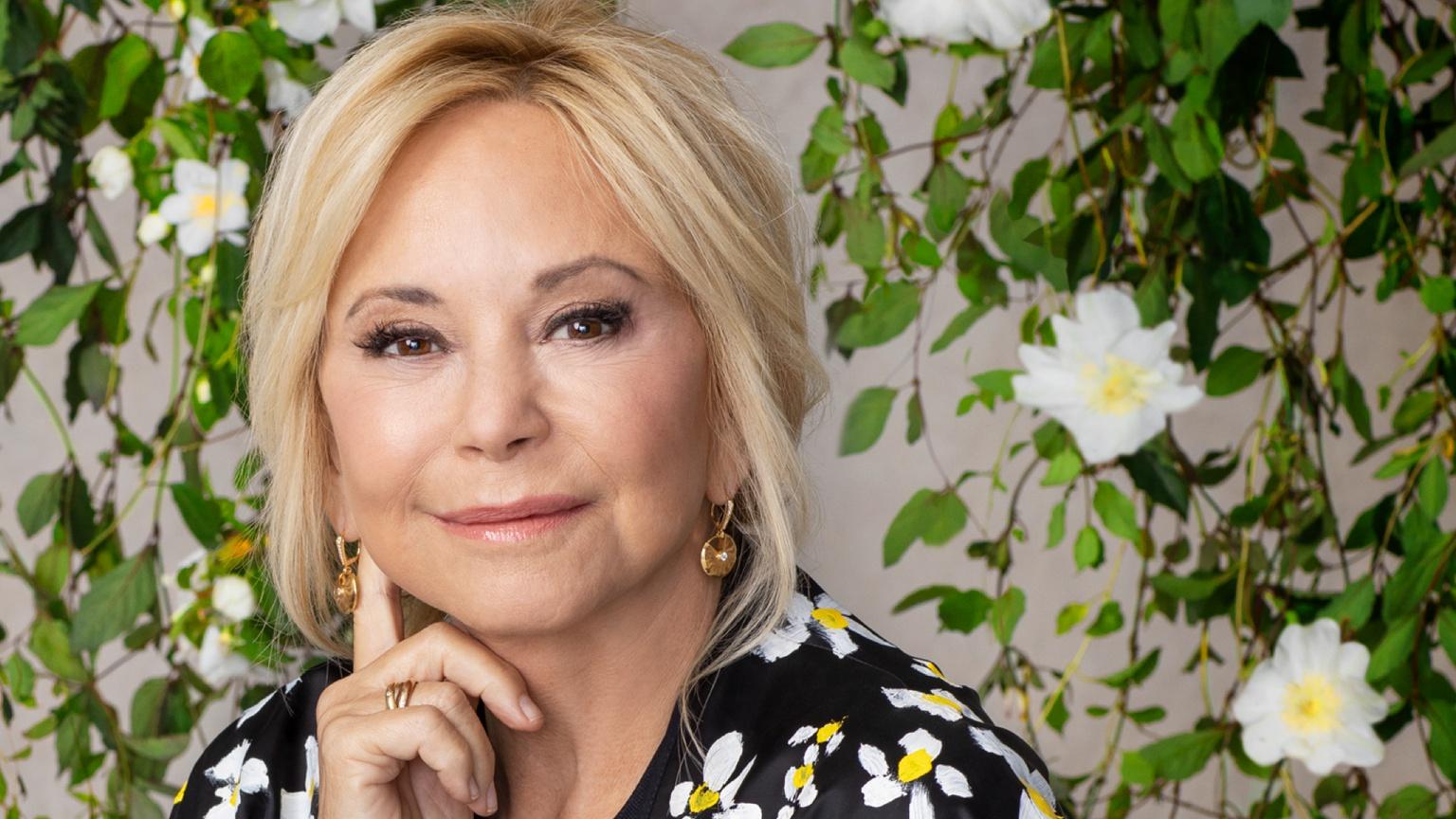 Founder Of TheRealReal Julie Wainwright Proves Unicorns Aren't Just For Young Tech Bros - Vimarsana News