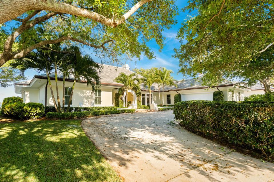 vero beach home in riomar neighborhood at 649 Lake Drive