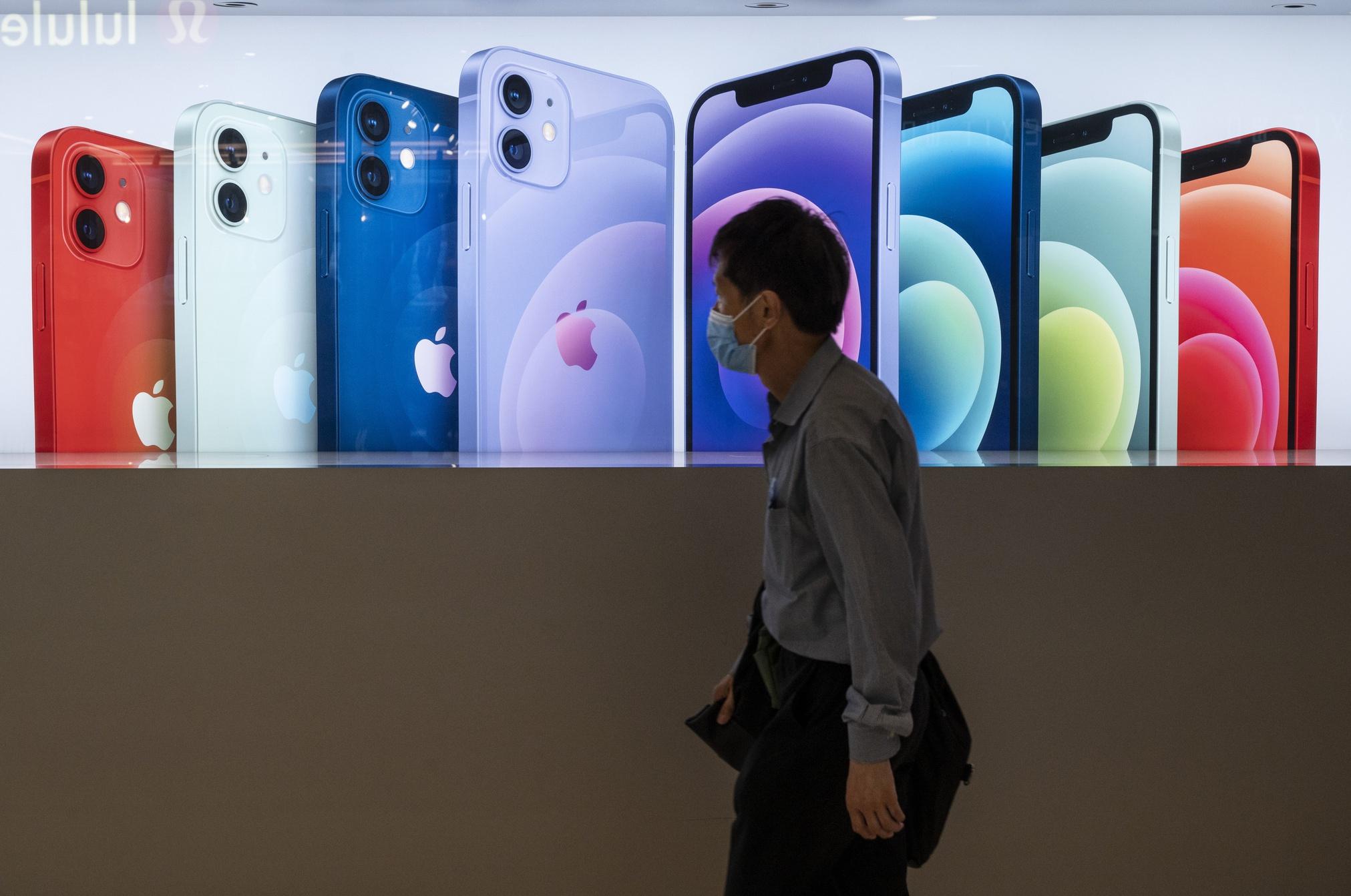 Apple Loop: iPhone 13 Pro Leaks, MacBook Pro Exposed, Steve Job's Mystery iPod - Vimarsana News