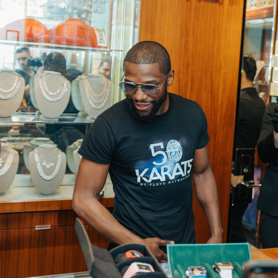 floyd-mayweather-launch