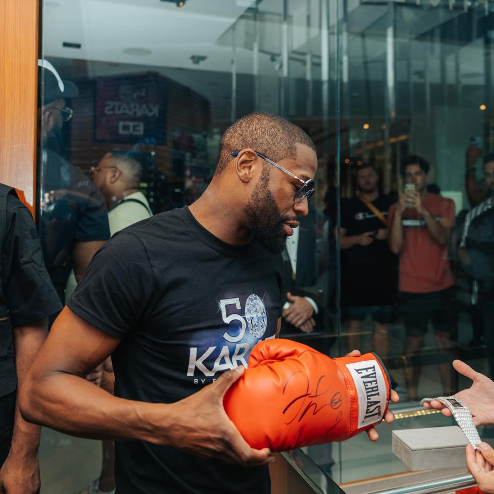 floyd-mayweather-glove-watch