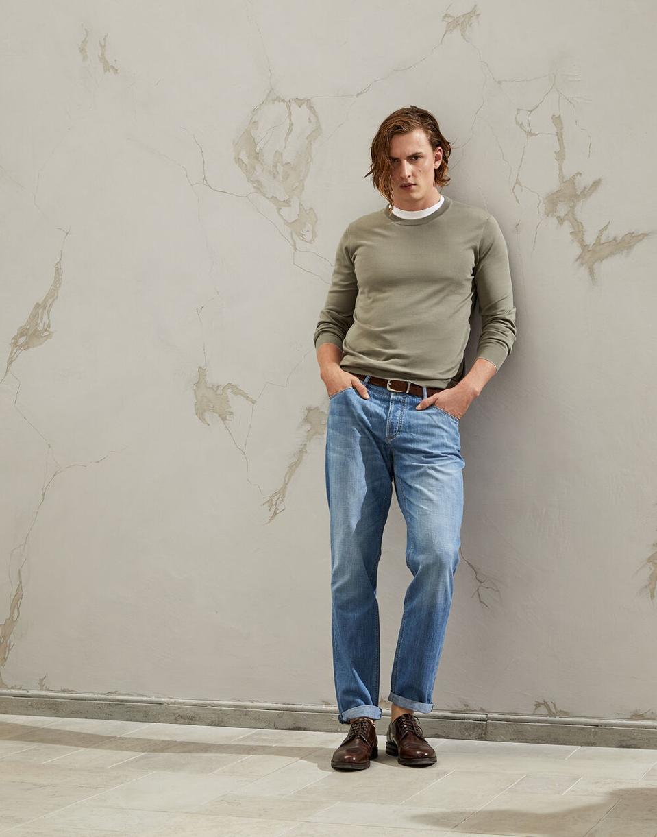 Lightweight old denim traditional fit five-pocket trousers