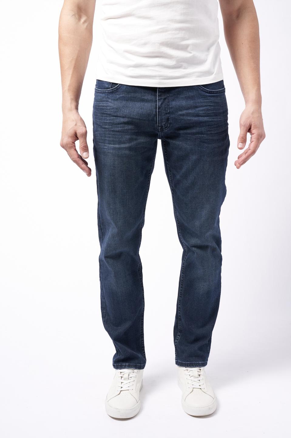 DEVIL-DOG Dungarees Athletic Fit Men’s Jean in Craven Wash