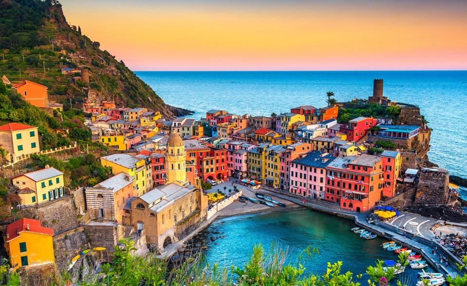 Famous touristic town of Liguria with beaches and colorful houses