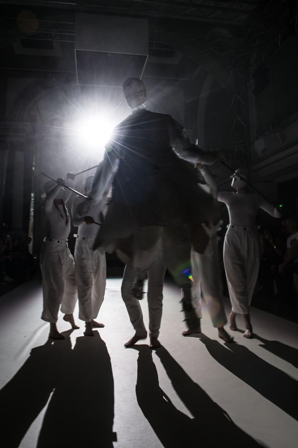 Aitor Throup - Runway - London Collections Men SS17
