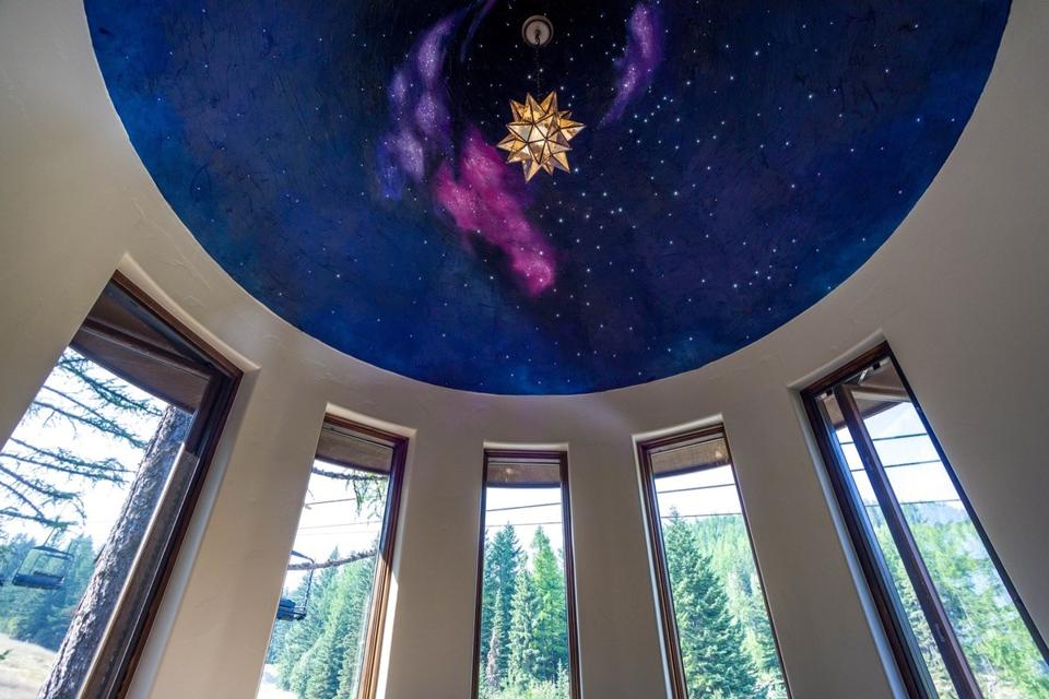 Ponderosa chalet twinkle light turret constellation display