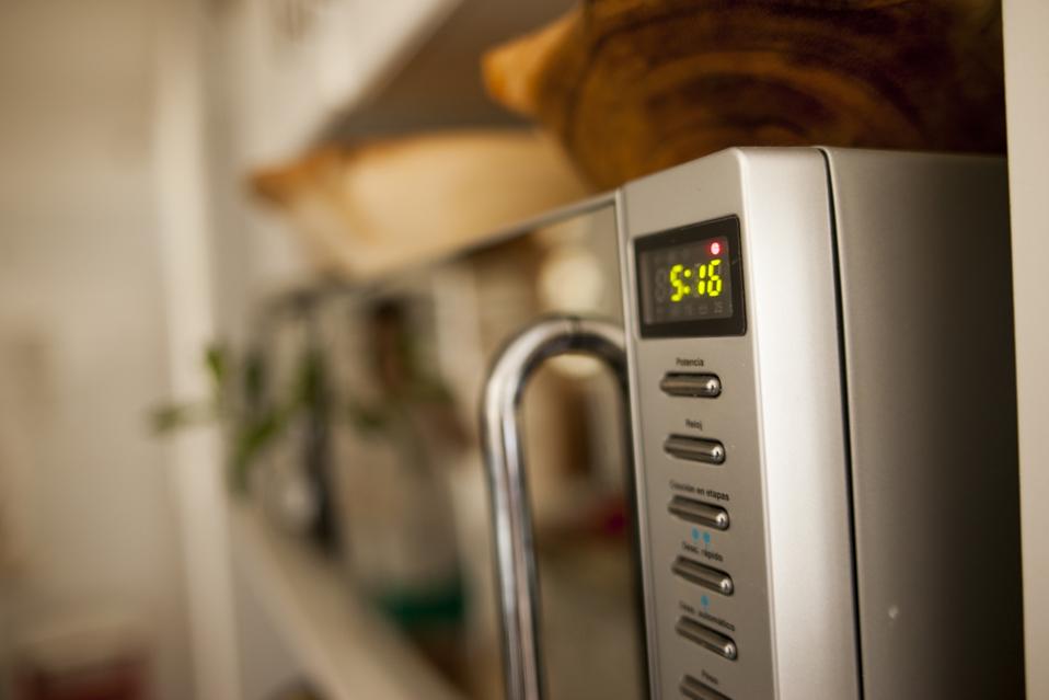 Clock microwave