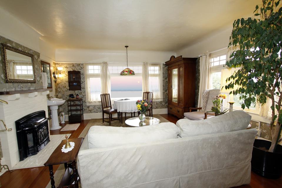 Jabberwock Inn's Borogove room, the original master bedroom of the home. Monterey, CA.
