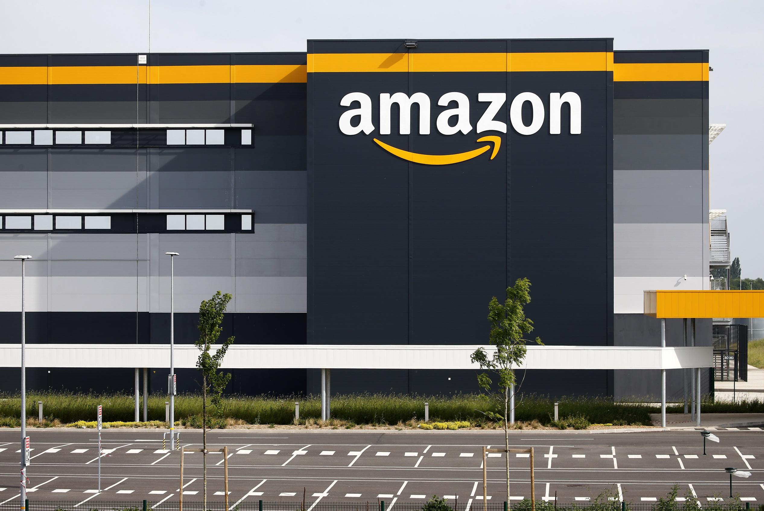 Hacking Amazon: How 50 Hackers Made $832,135 In March 2021 - Vimarsana News