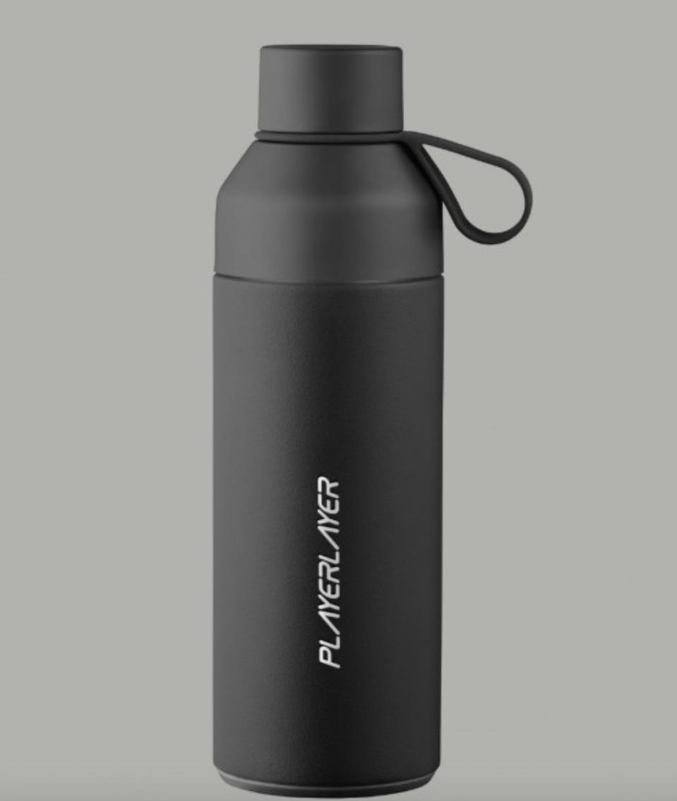 water bottle in black