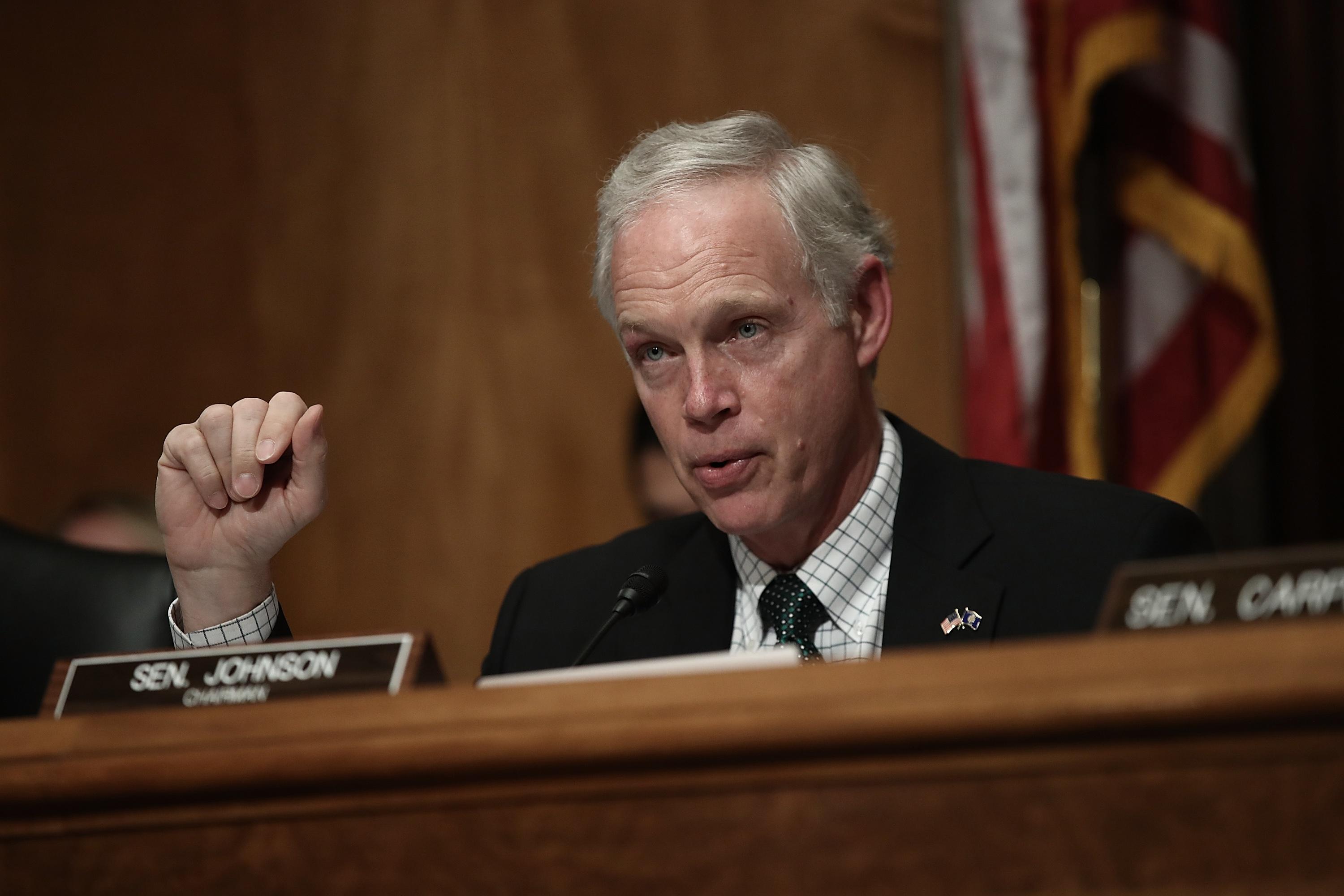 YouTube Suspends Republican Senator Ron Johnson's Account For Violating Covid-19 Policy - Vimarsana News