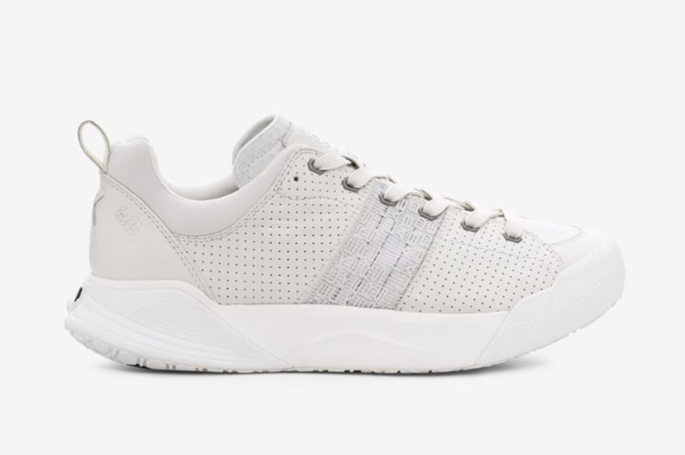 male running sneakers