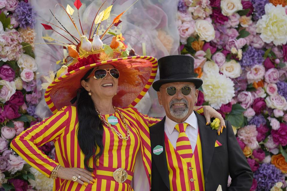 Crazy hats at Britain Royal Ascot 2021