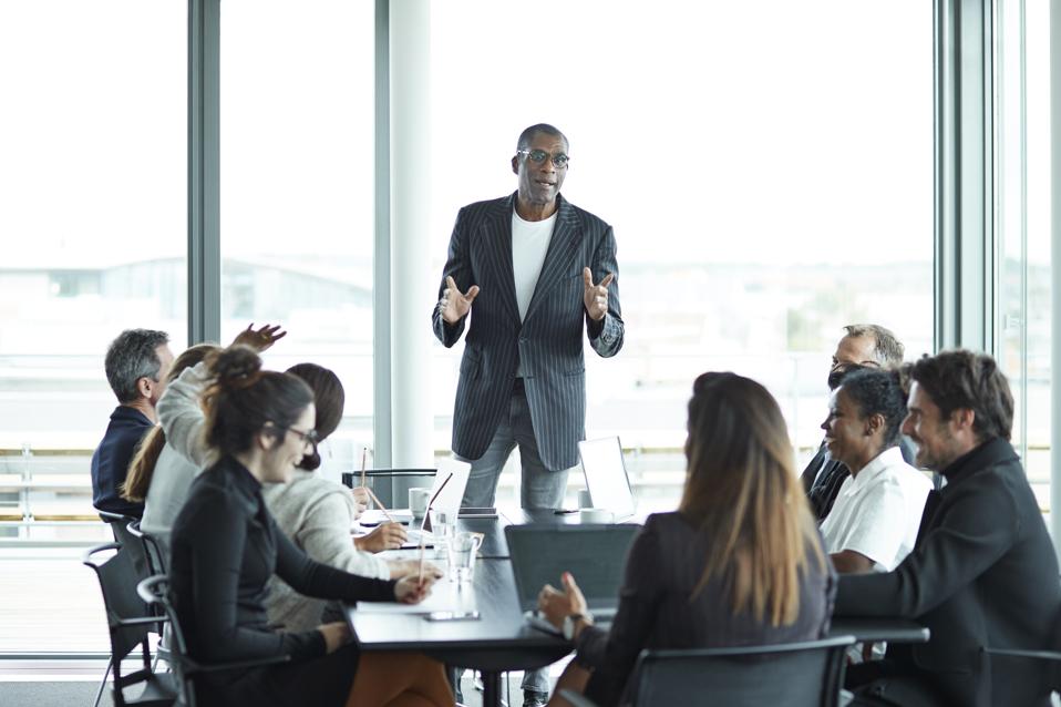 Cara Memilih dan Mengelola Dewan Perusahaan untuk Kesuksesan Startup Anda