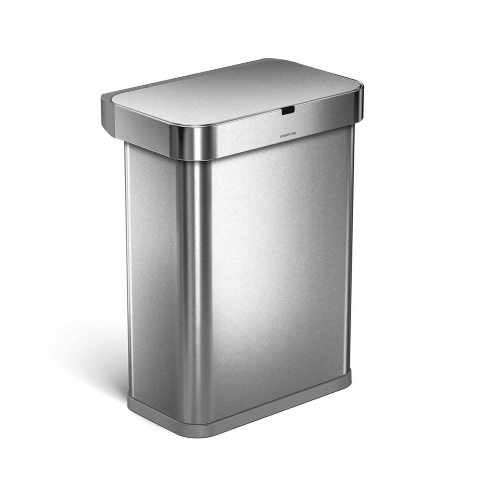 12 Of The Best Kitchen Trash Cans That Actually Look…