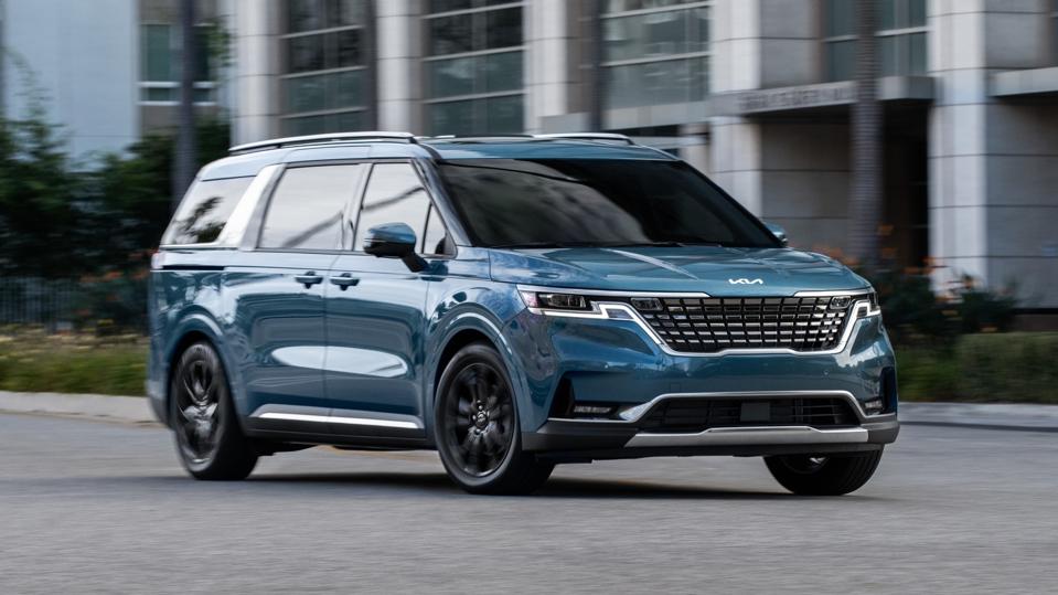 Minivans May Be Scarce, But The Kia Carnival Is Worth Looking For