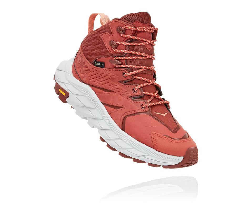 Best Hiking Boots For Women 2022