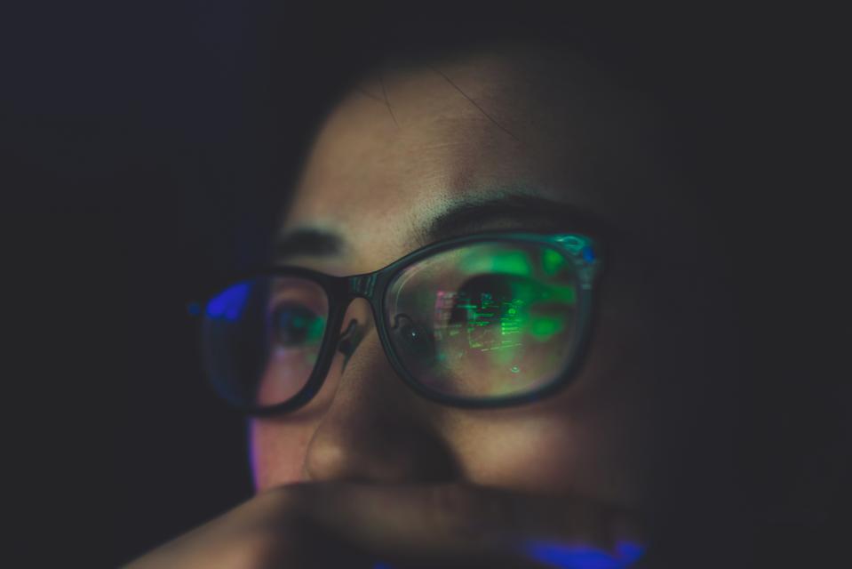 trabajando de noche