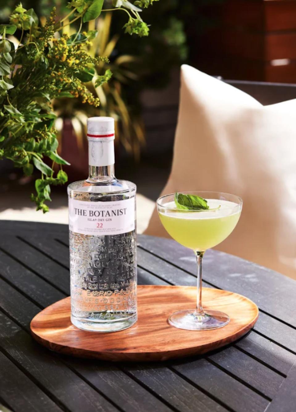 The Botanist Basil Gimlet